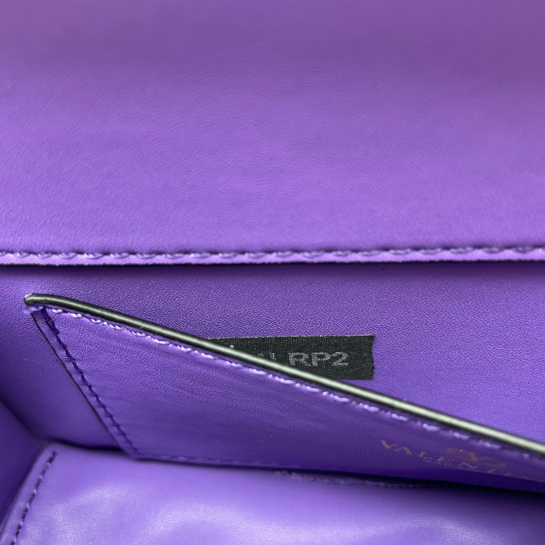 1WVL119BDE Stylish leather bag