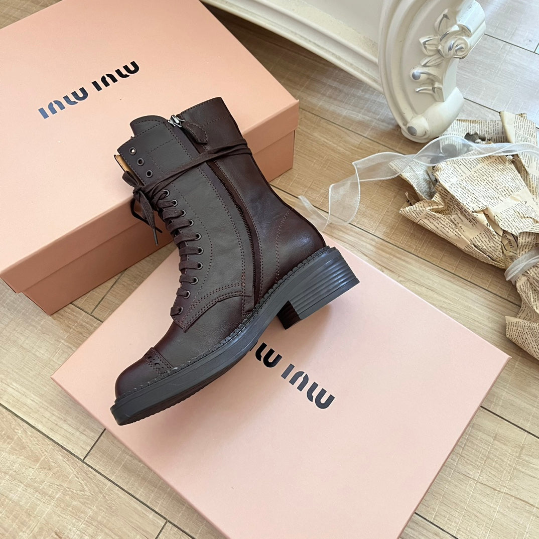 1XA60ZDE Stylish leather  boots