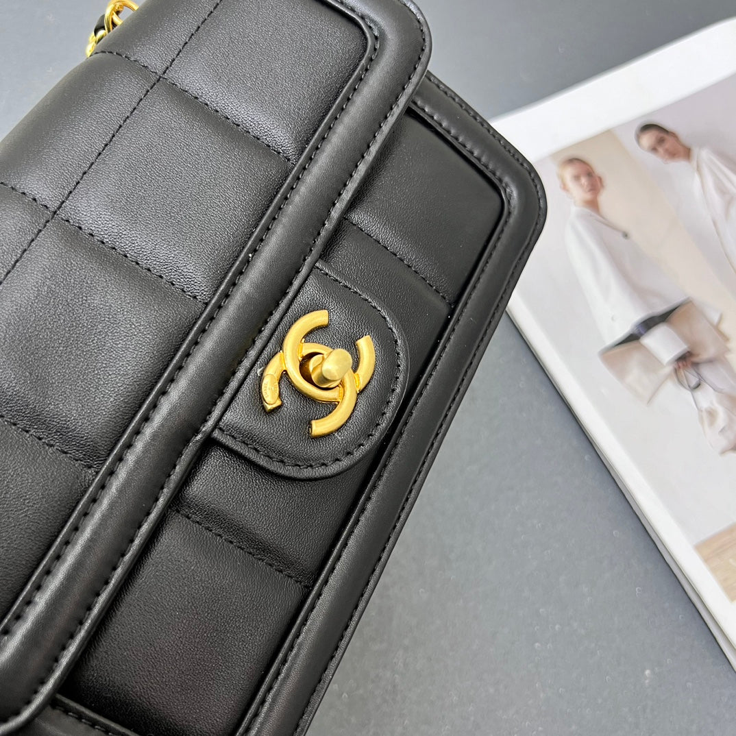 2WC15BDE Stylish leather bag