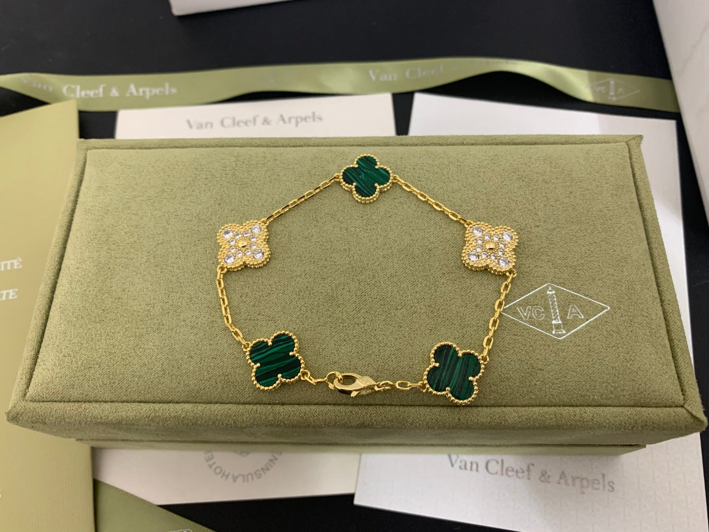 5XVA179KDE Stylish bracelets 5 flowers normal size1.5cm flower