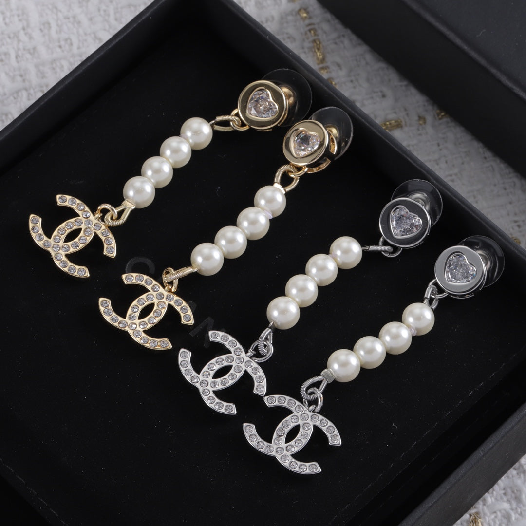 14C688EDE Stylish  Earrings