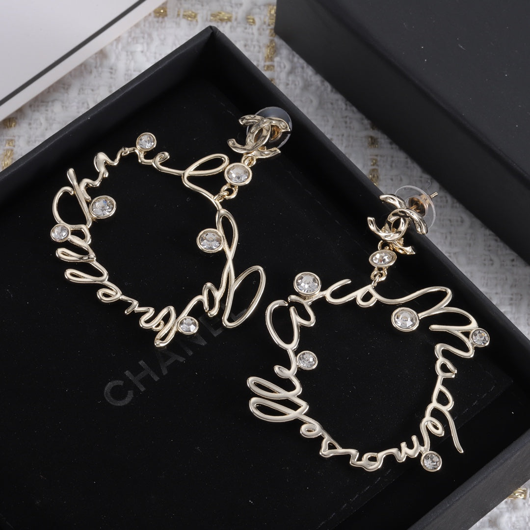 14C373EDE Stylish Earrings