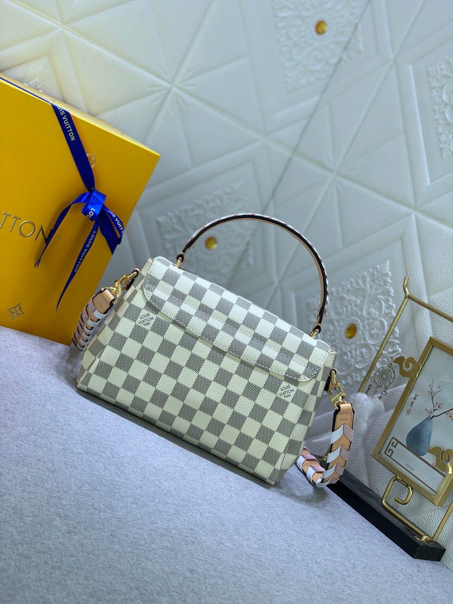 2XE124BDE Stylish leather bag 