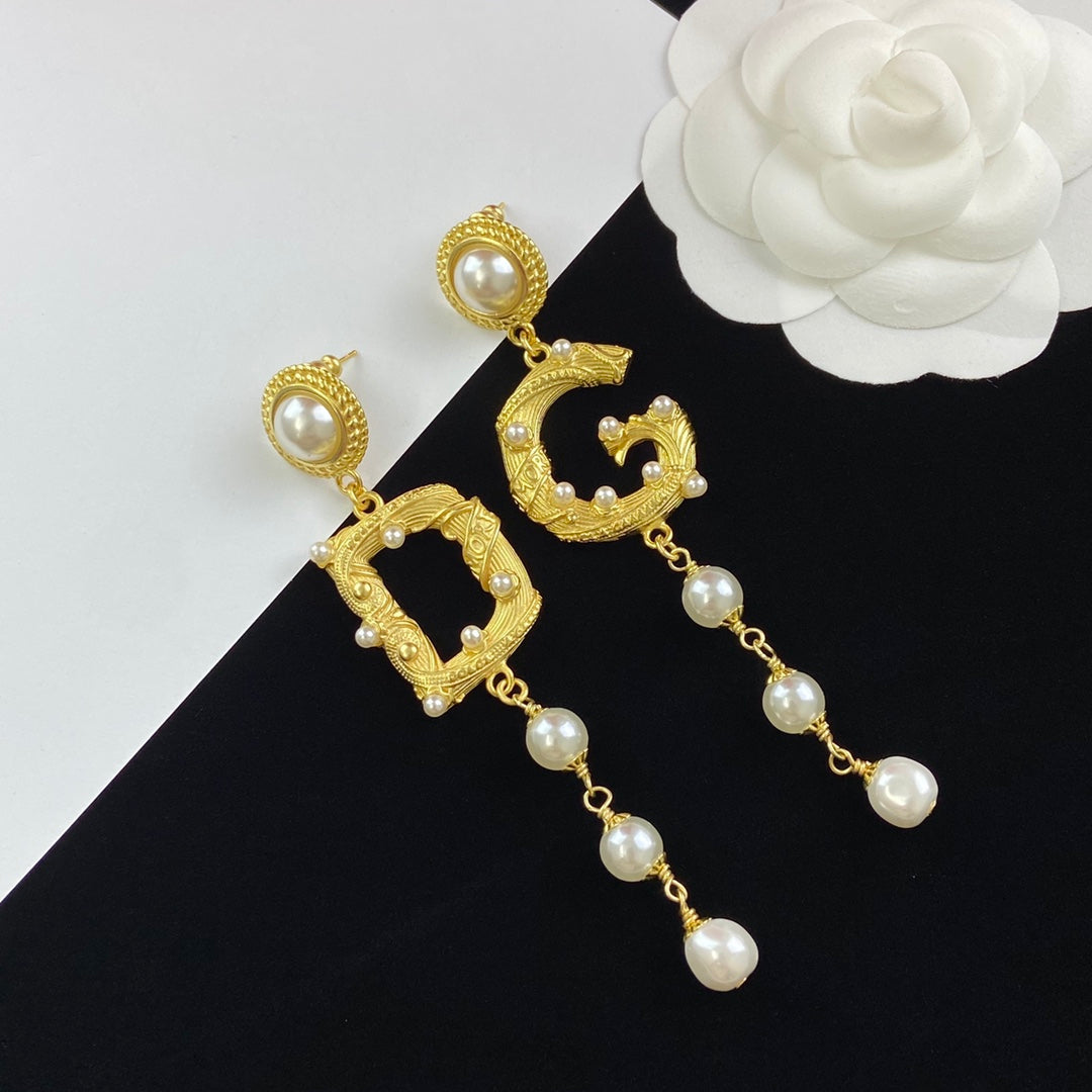 1NA142EDE Stylish Earrings