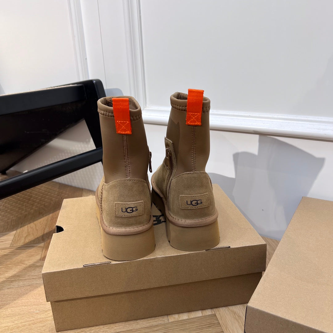 1LU20ZDE Stylish snow boots