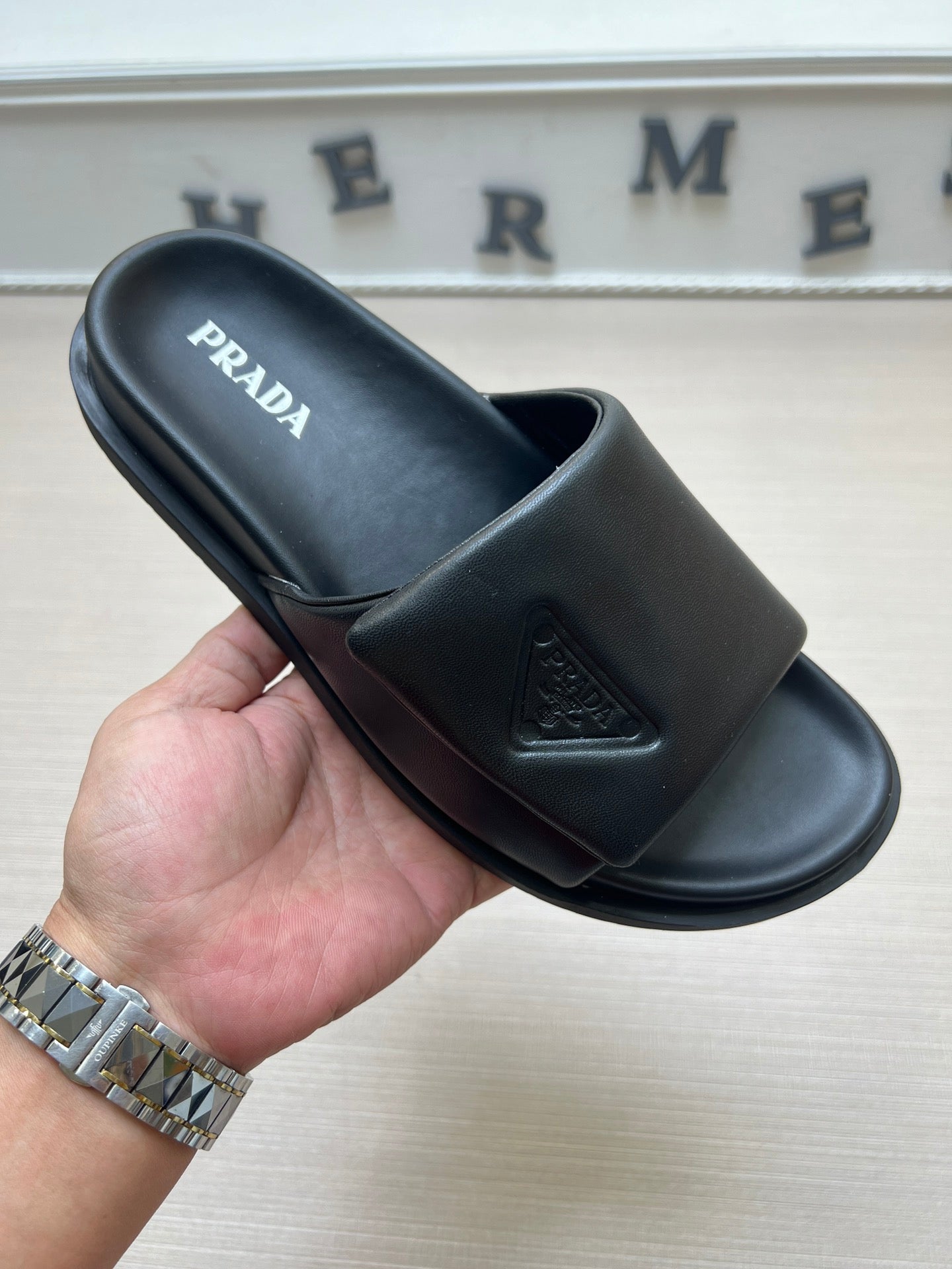 54PD7ZDE Stylish slippers