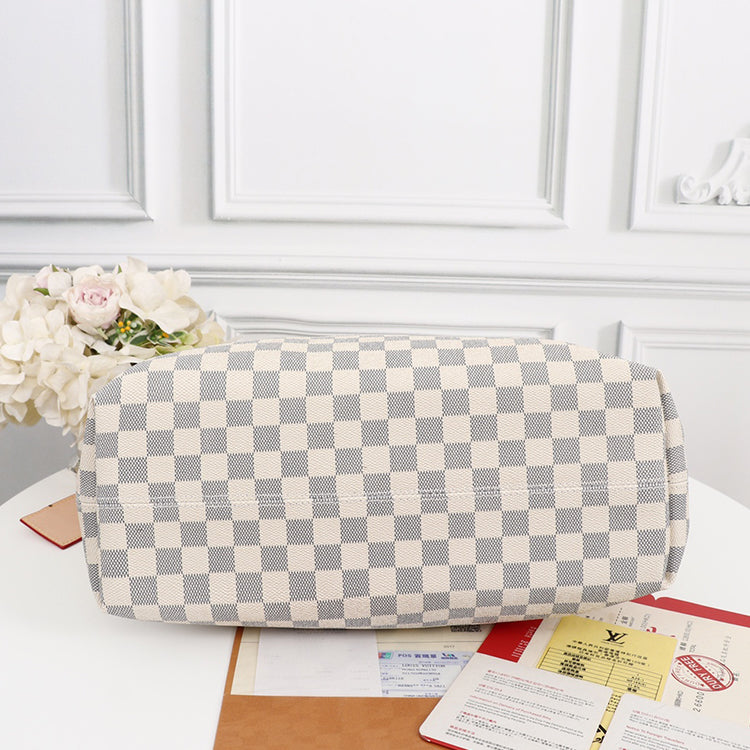 1E84BDE Stylish leather bag 
