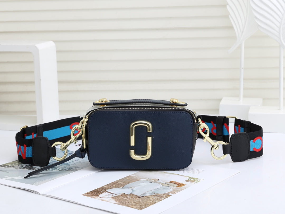 1XA31BDE Stylish leather bag 