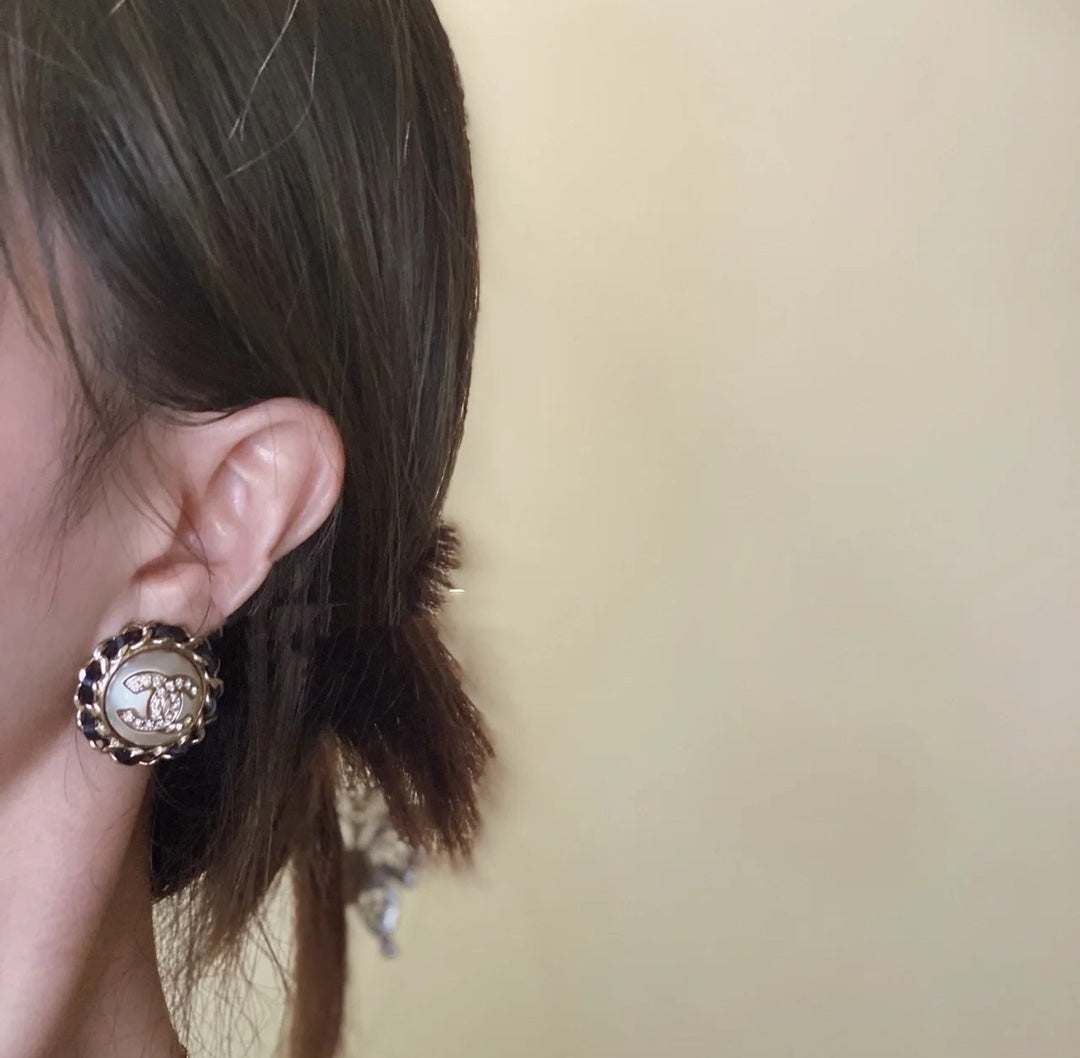 1YC165EDE Stylish Earrings