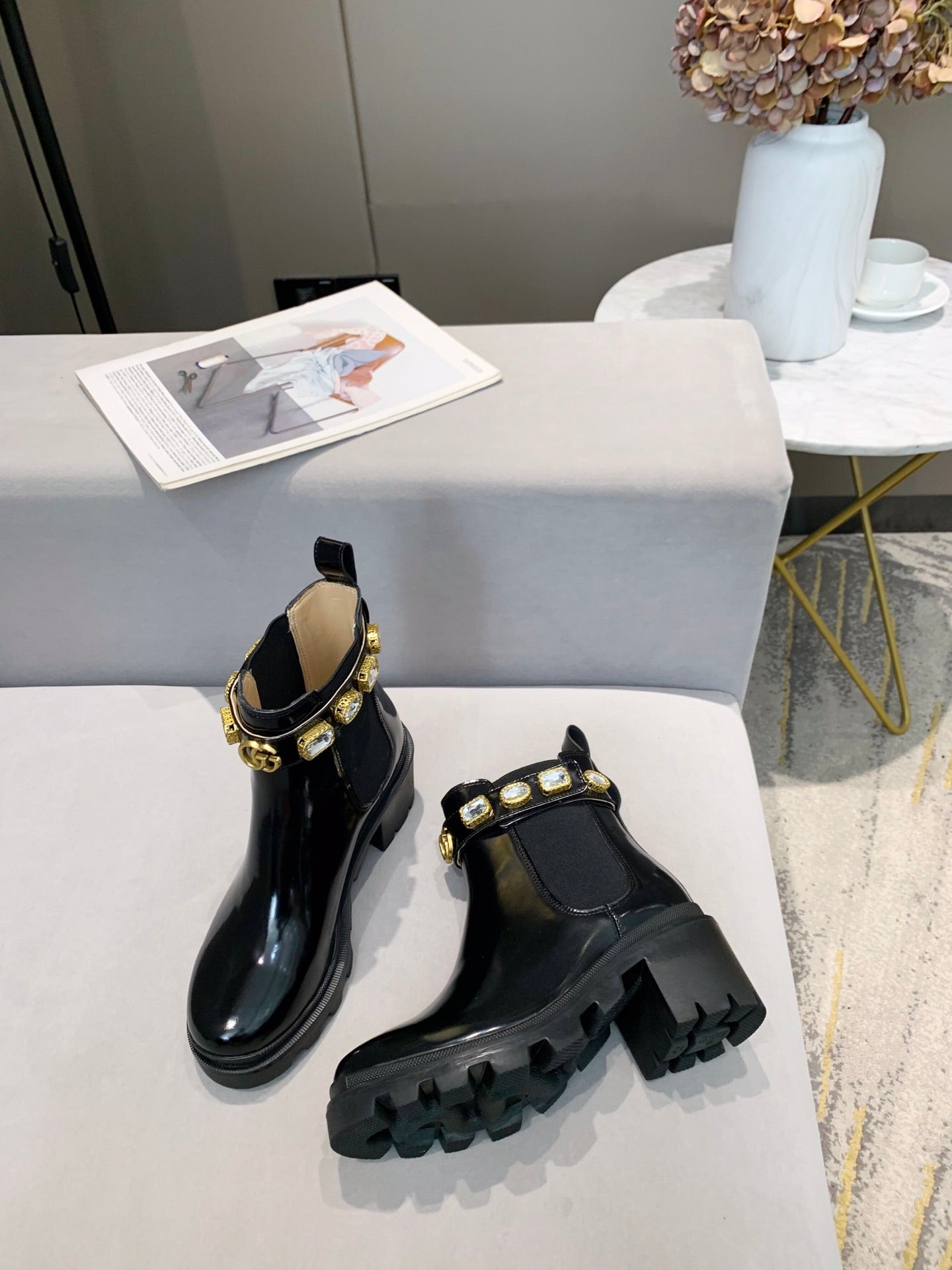 2XB194ZDE Stylish leather boot (top layer leather lining)