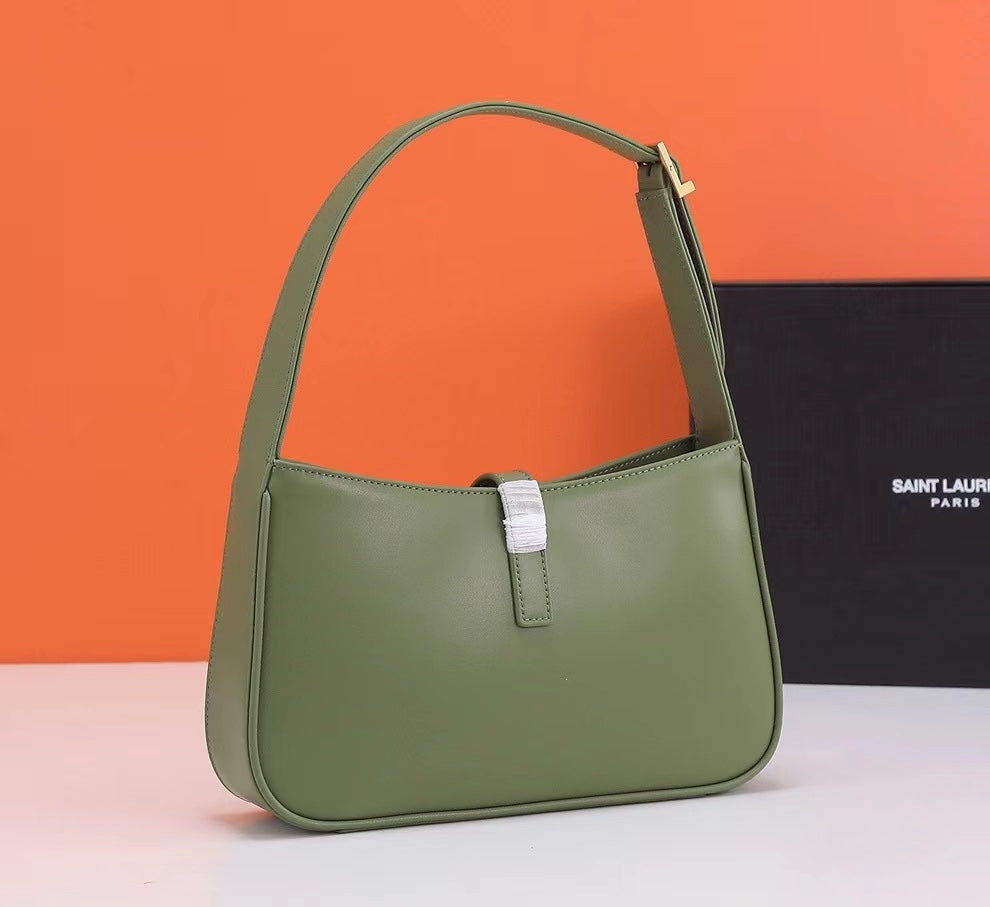 4XSL29BDE Stylish leather bag 