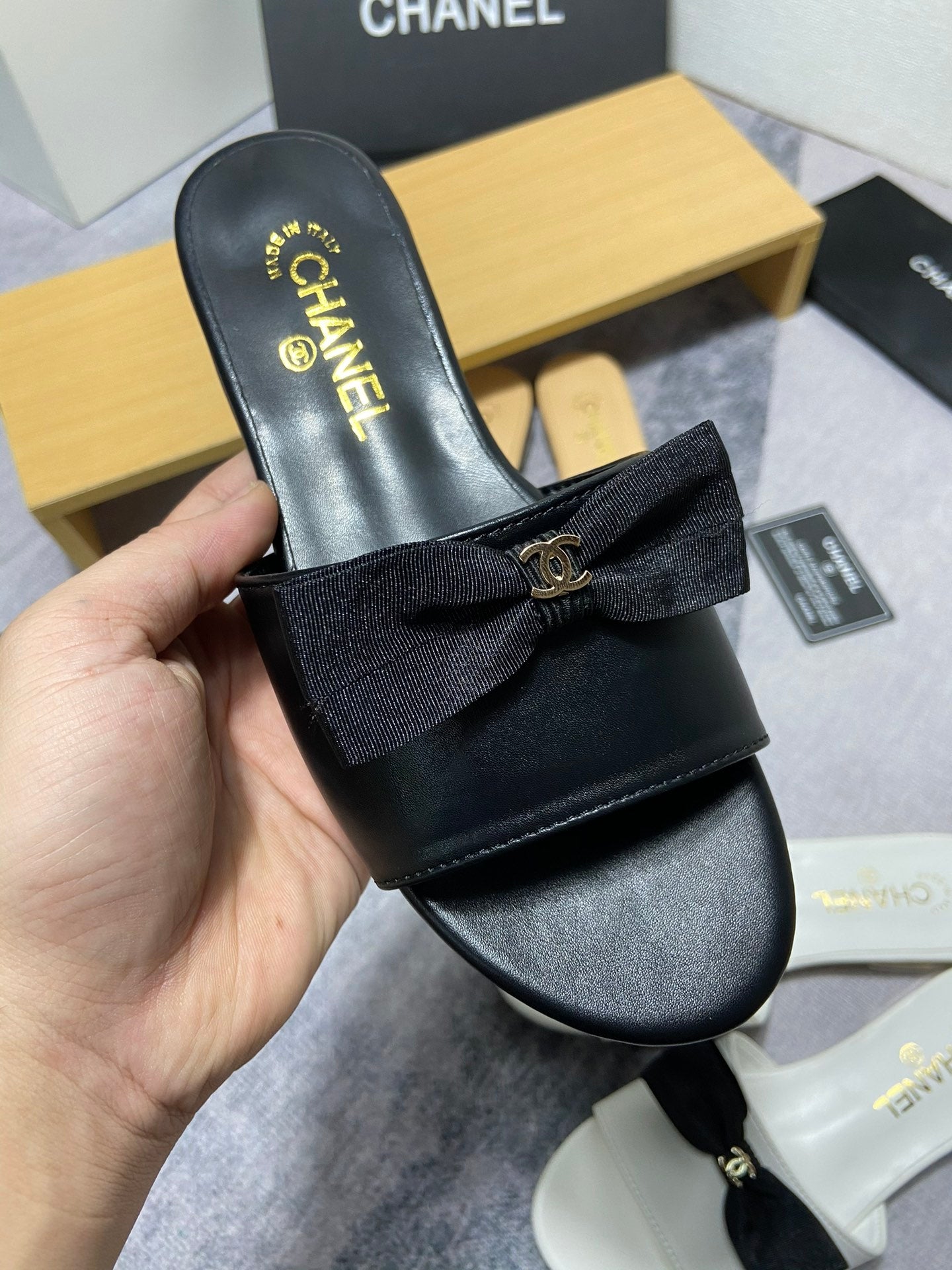 14C187ZDE Stylish Slippers