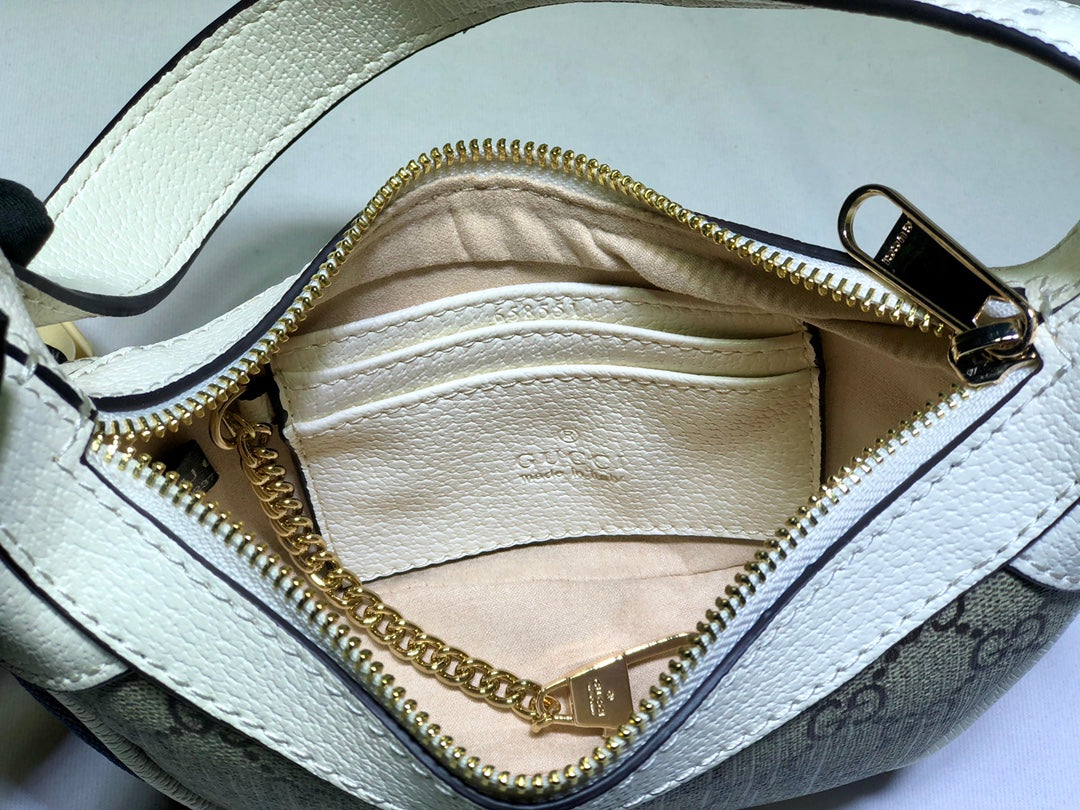 1XB119BDE Stylish leather bag 