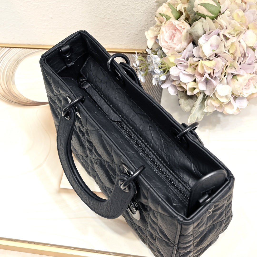 1XD438BDE Stylish leather bag