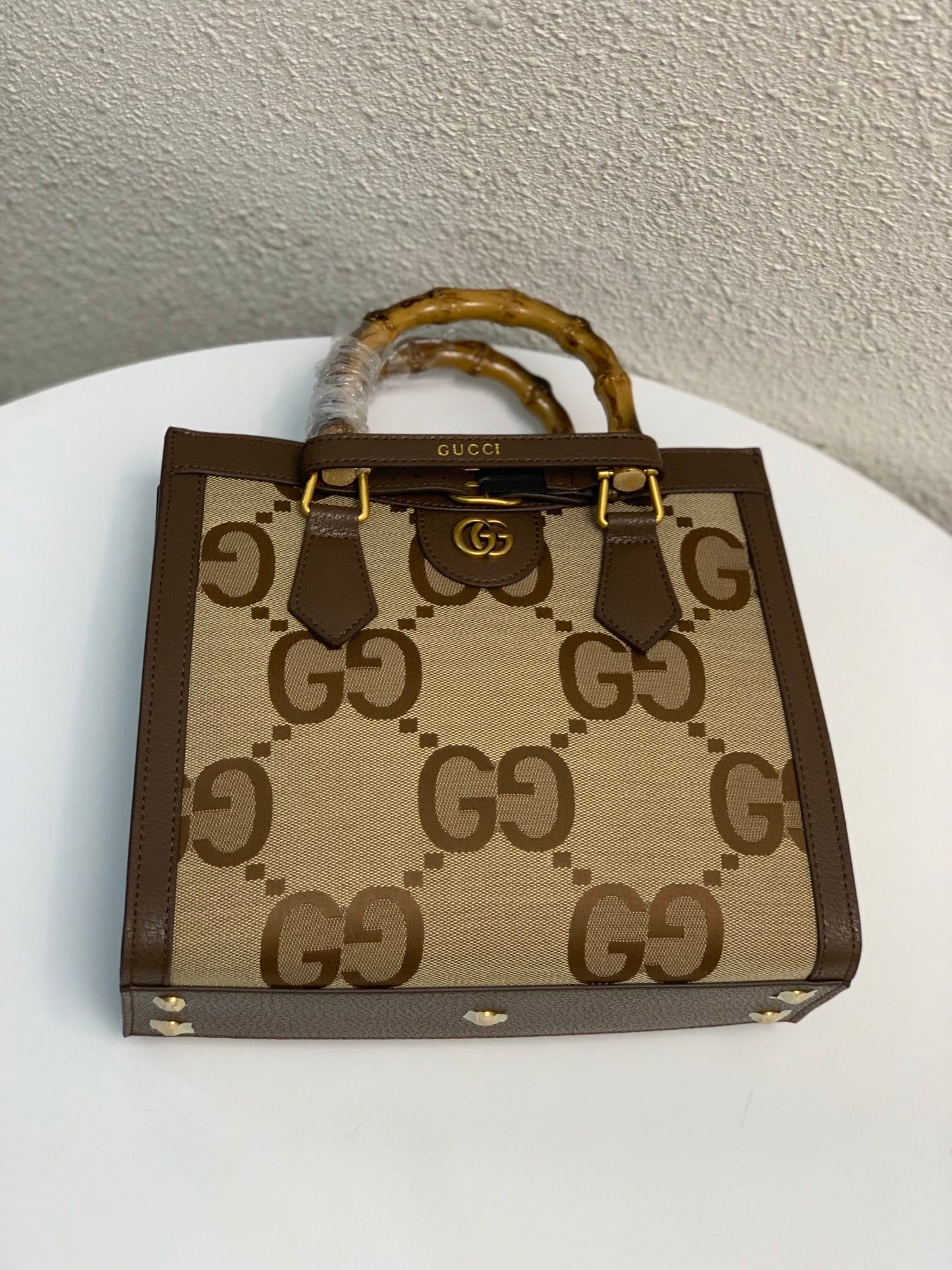 1XB117BDE Stylish leather bag 