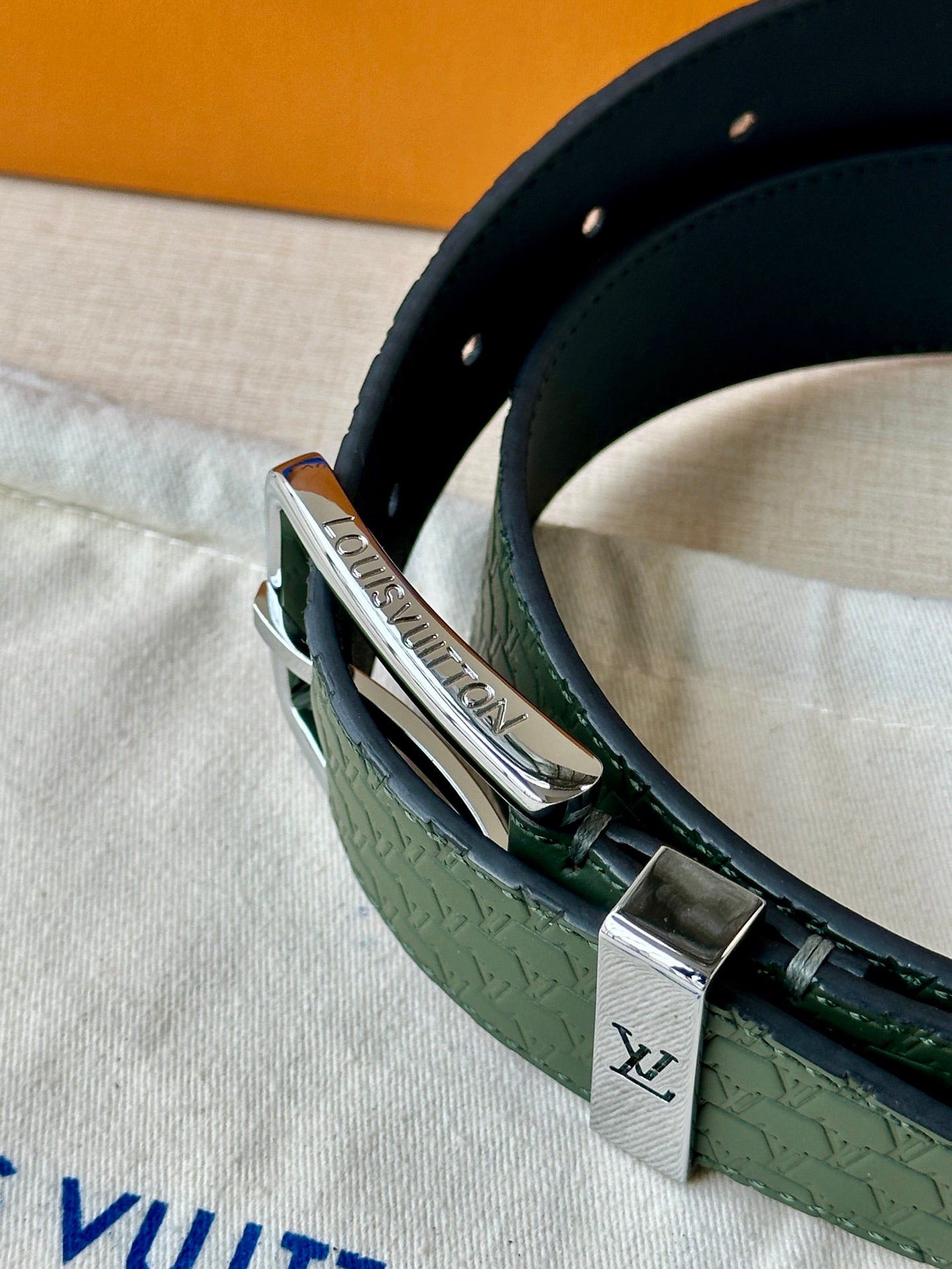 155RE222PDE Stylish  High quality belt With full package