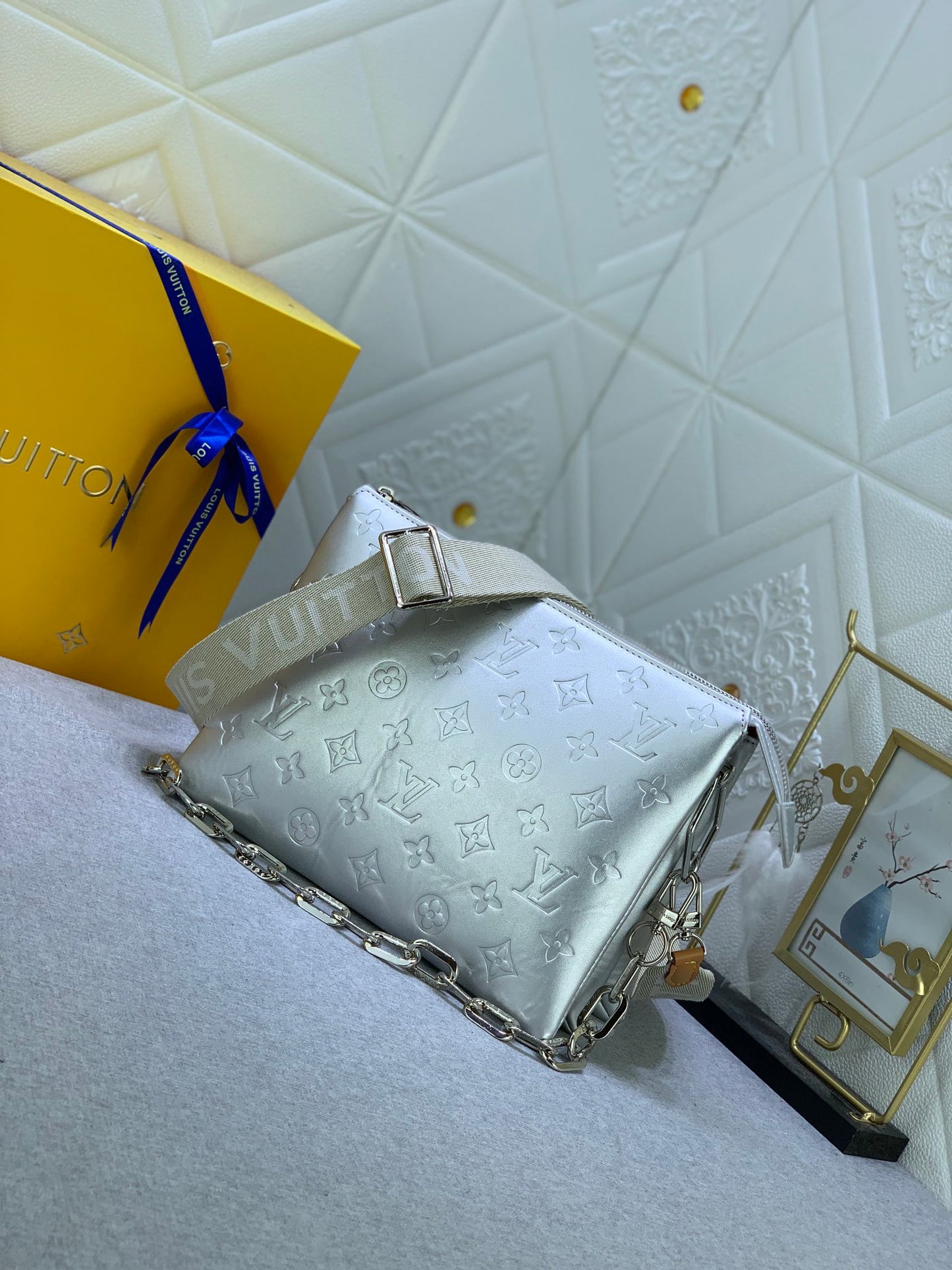 2XE40BDE Stylish leather bag 