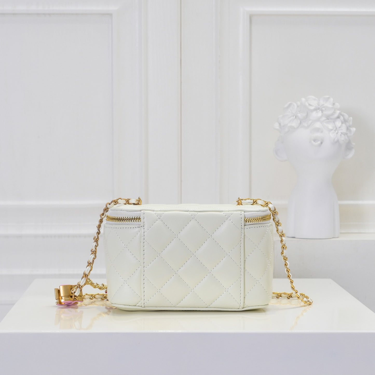 155XC32BDE Stylish leather bag