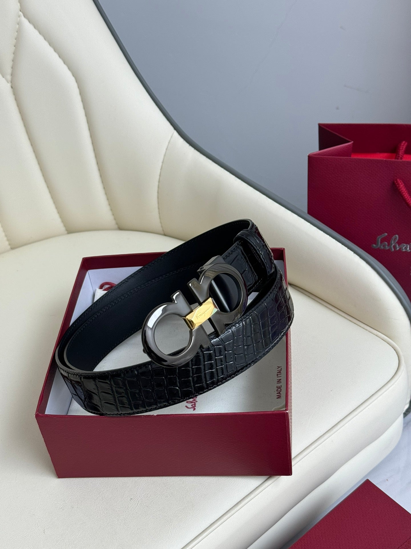1WA167PDE Stylish  High quality belt With full package