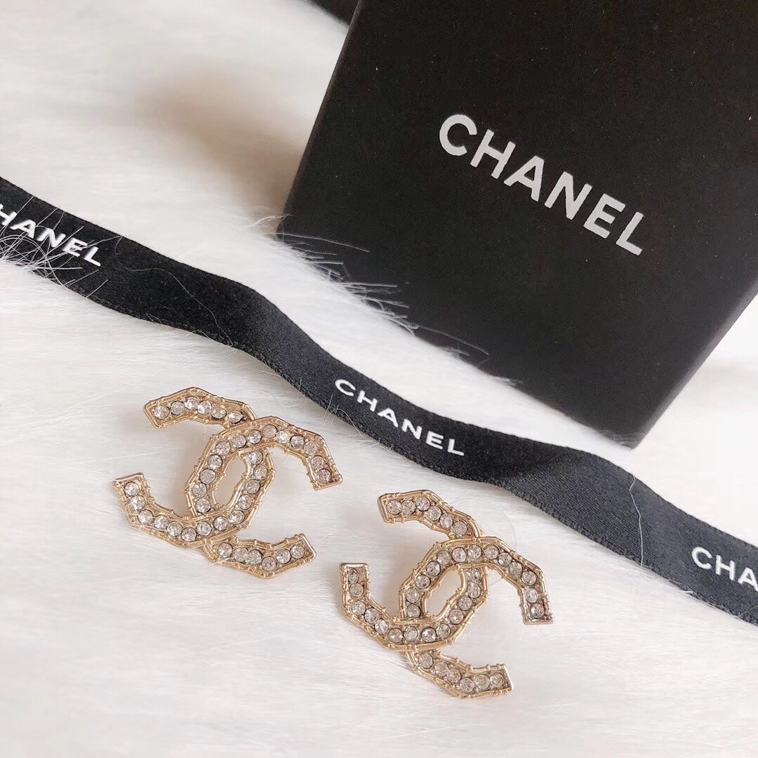 14C54EDE Stylish Earrings