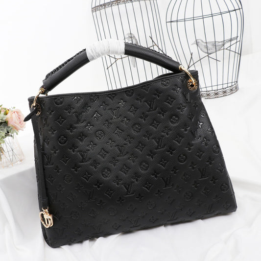 2E23BDE Stylish leather bag 