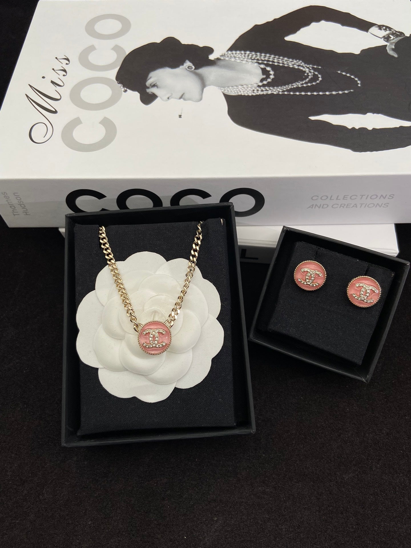 14C478XDE Stylish  Earrings Necklaces