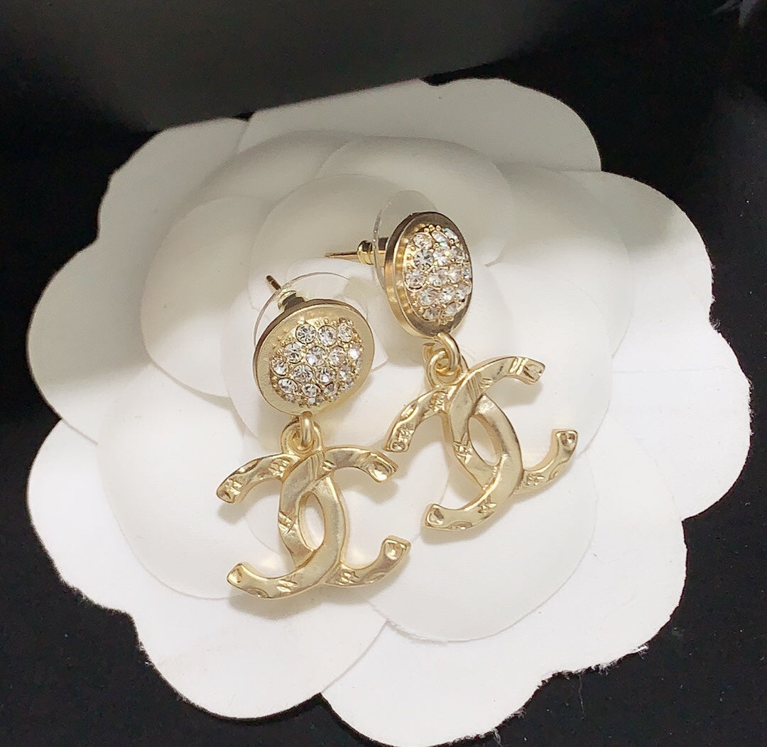 1YC140EDE Stylish Earrings
