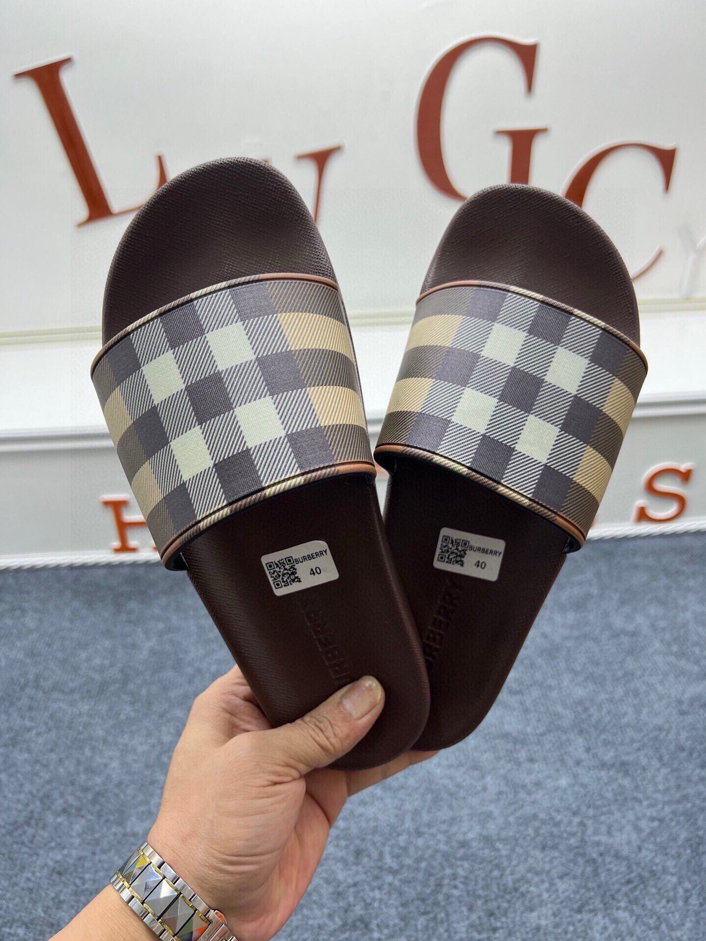 535ZR253ZDE Stylish Slippers