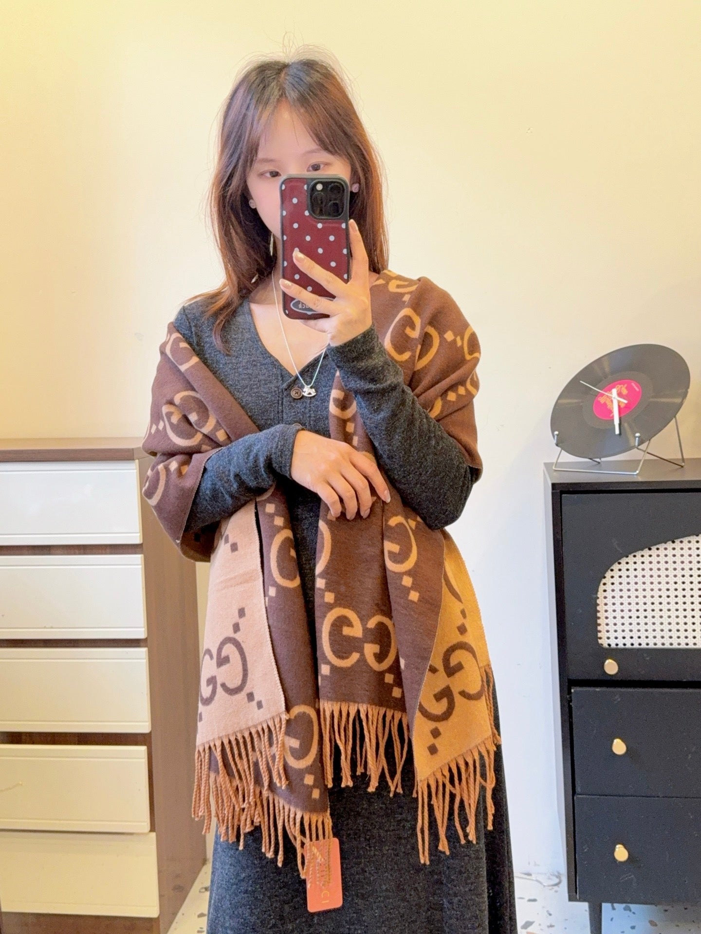175RB2WDE Stylish Winter Scarves