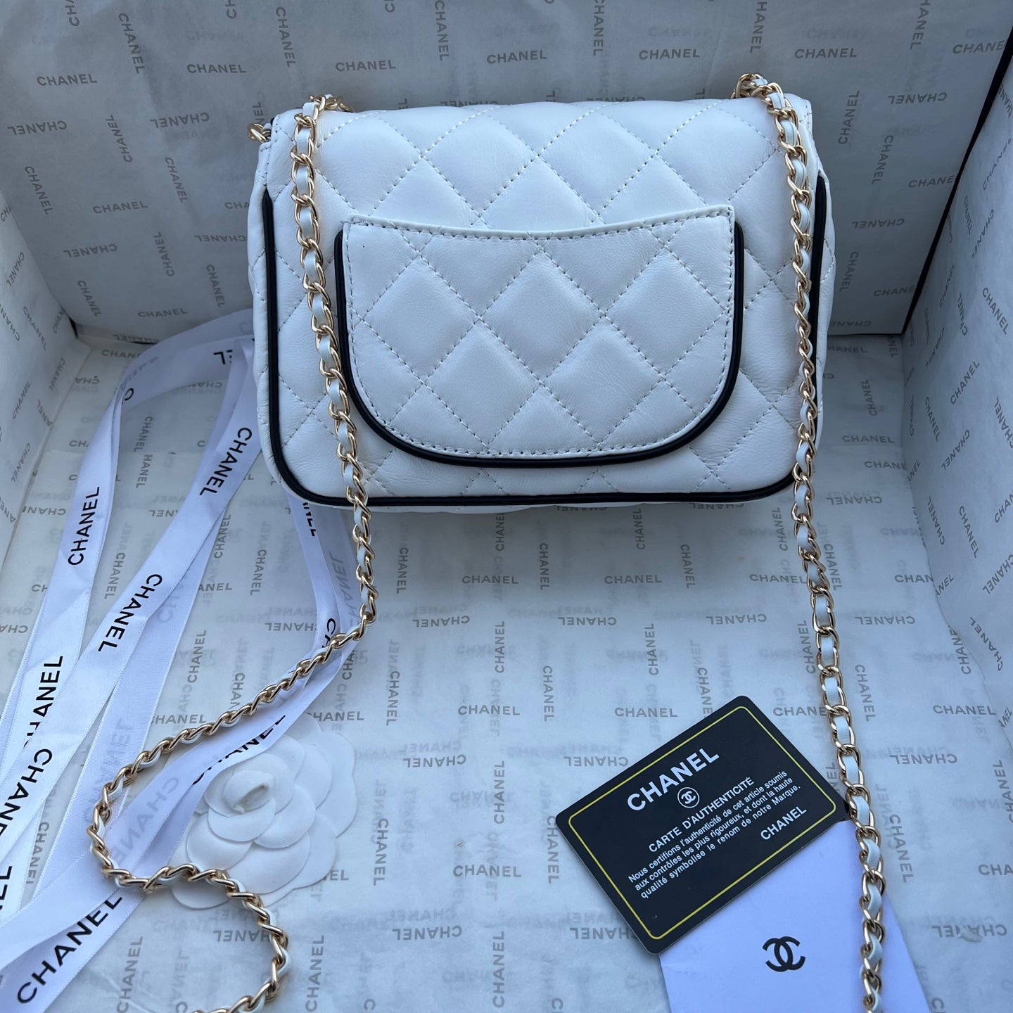 155NC67BDE Stylish leather bag