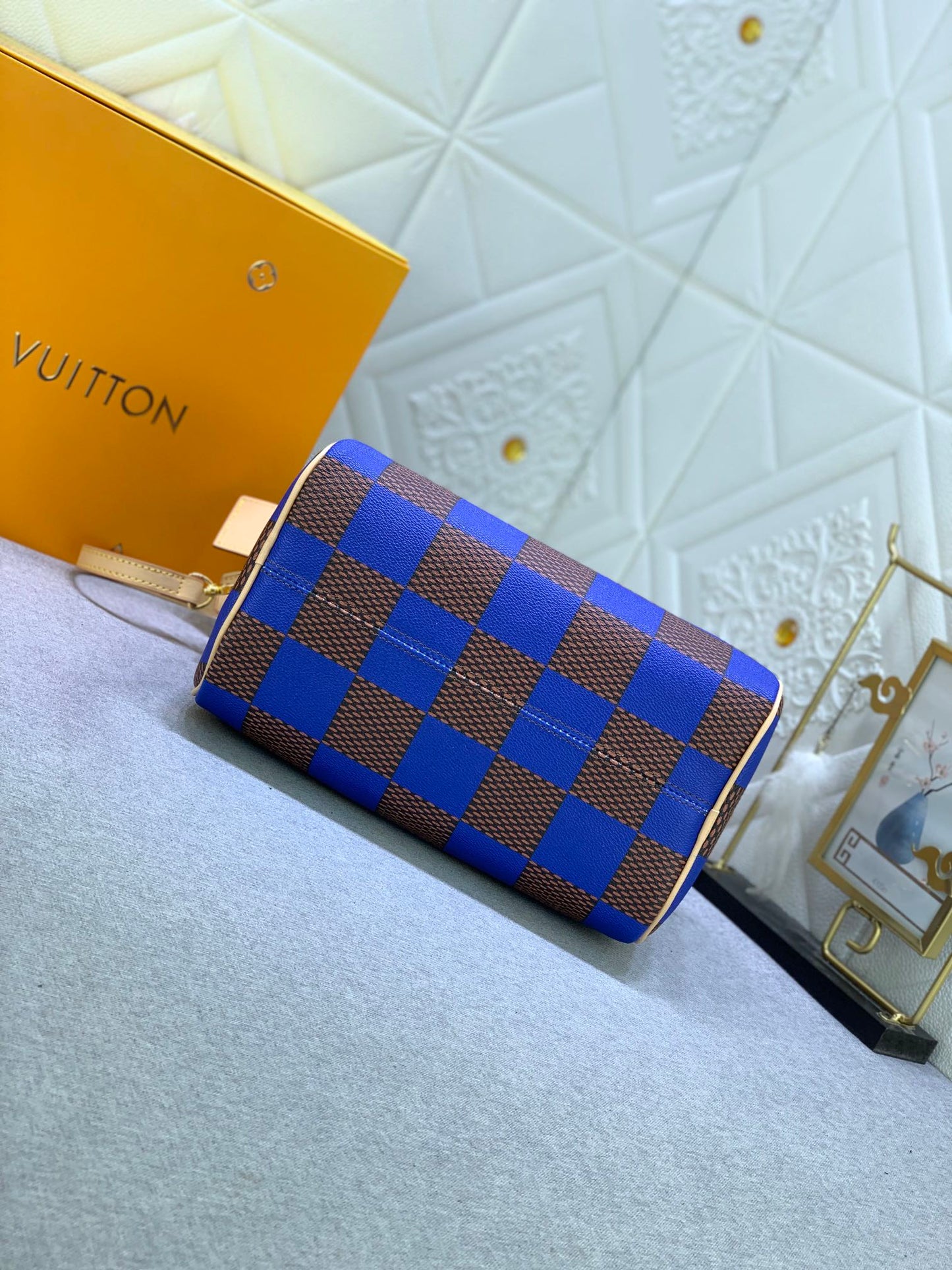 2XE269BDE Stylish leather bag 