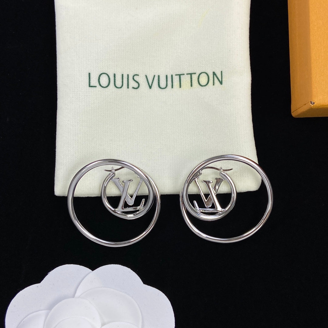 1NE213EDE Stylish Earrings