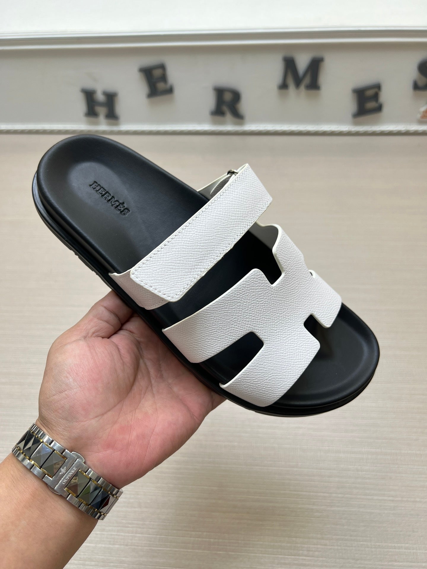 54H1ZDE Stylish slippers