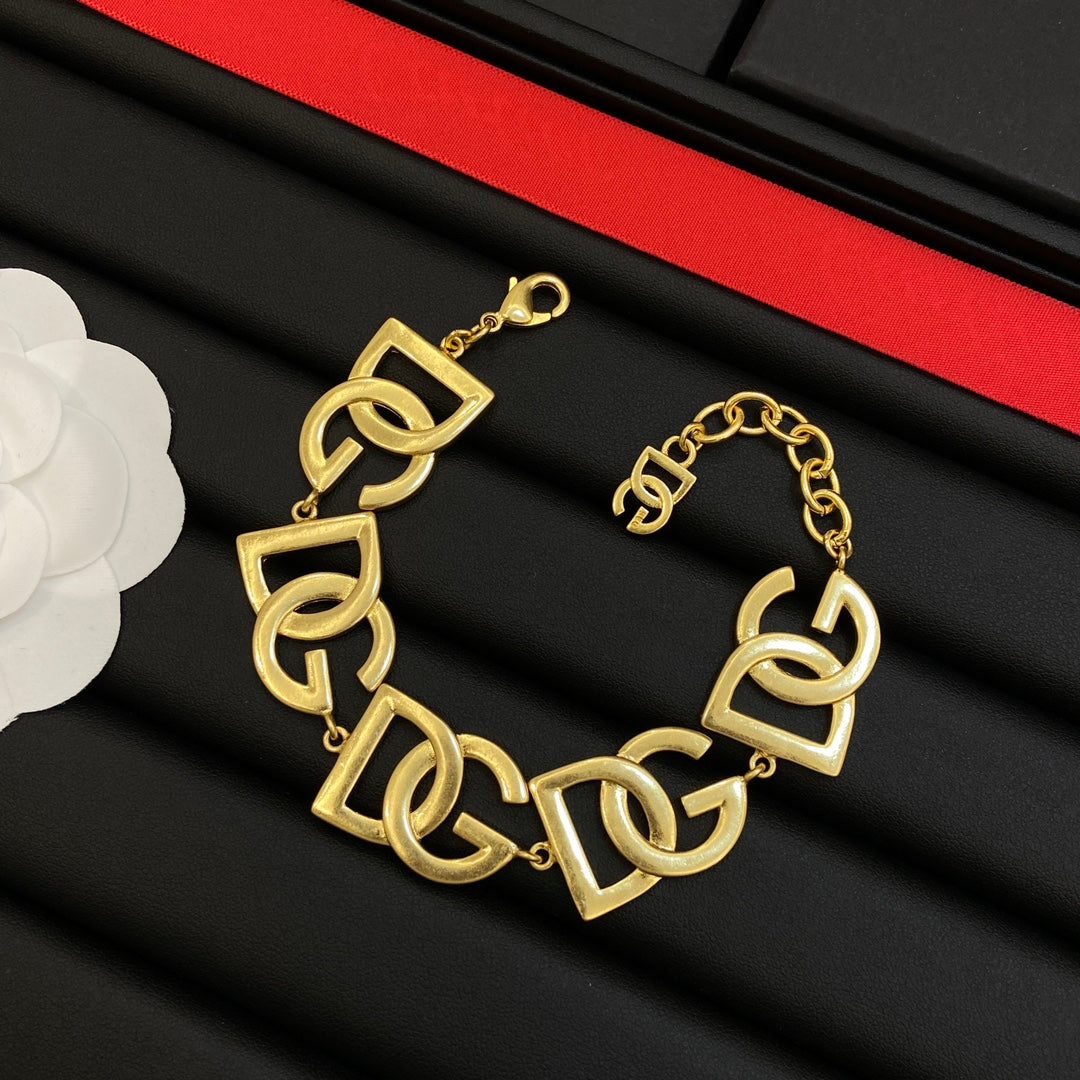 175RA6XDE Stylish Large-sized jewelry (necklaces, bracelets, earrings)