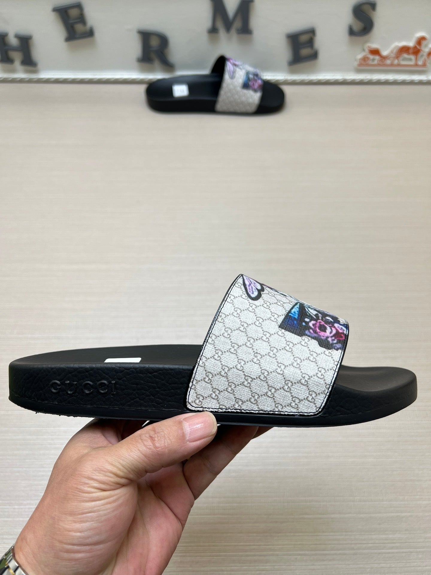 5WB237ZDE Stylish Slippers