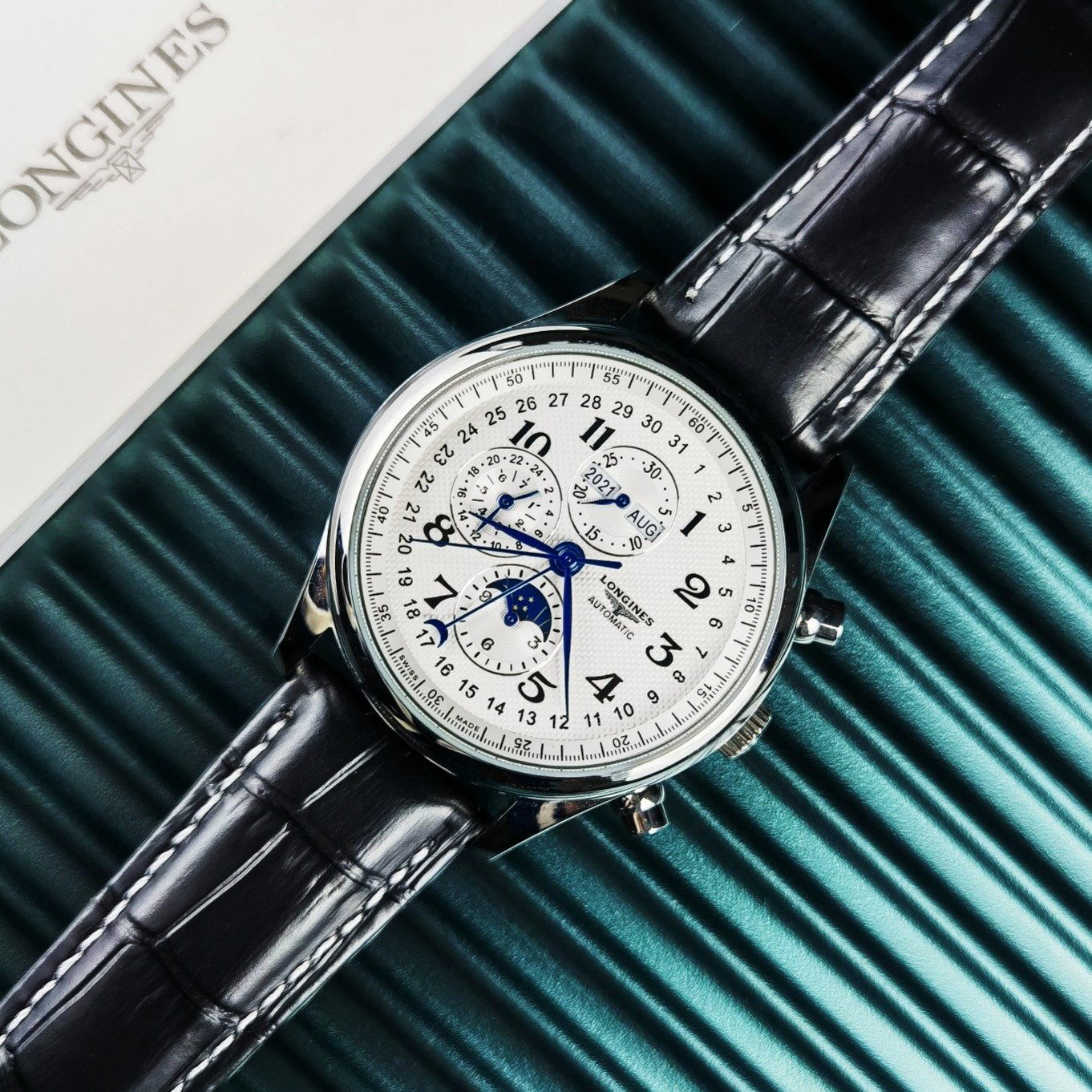 255RA42LDE Stylish Watches