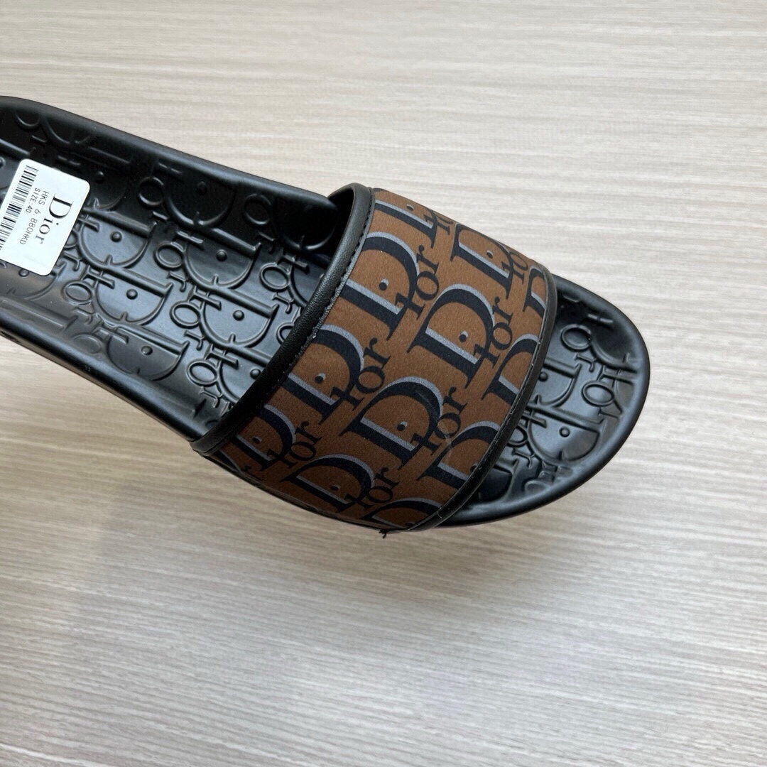 5LD214ZDE Stylish Slippers