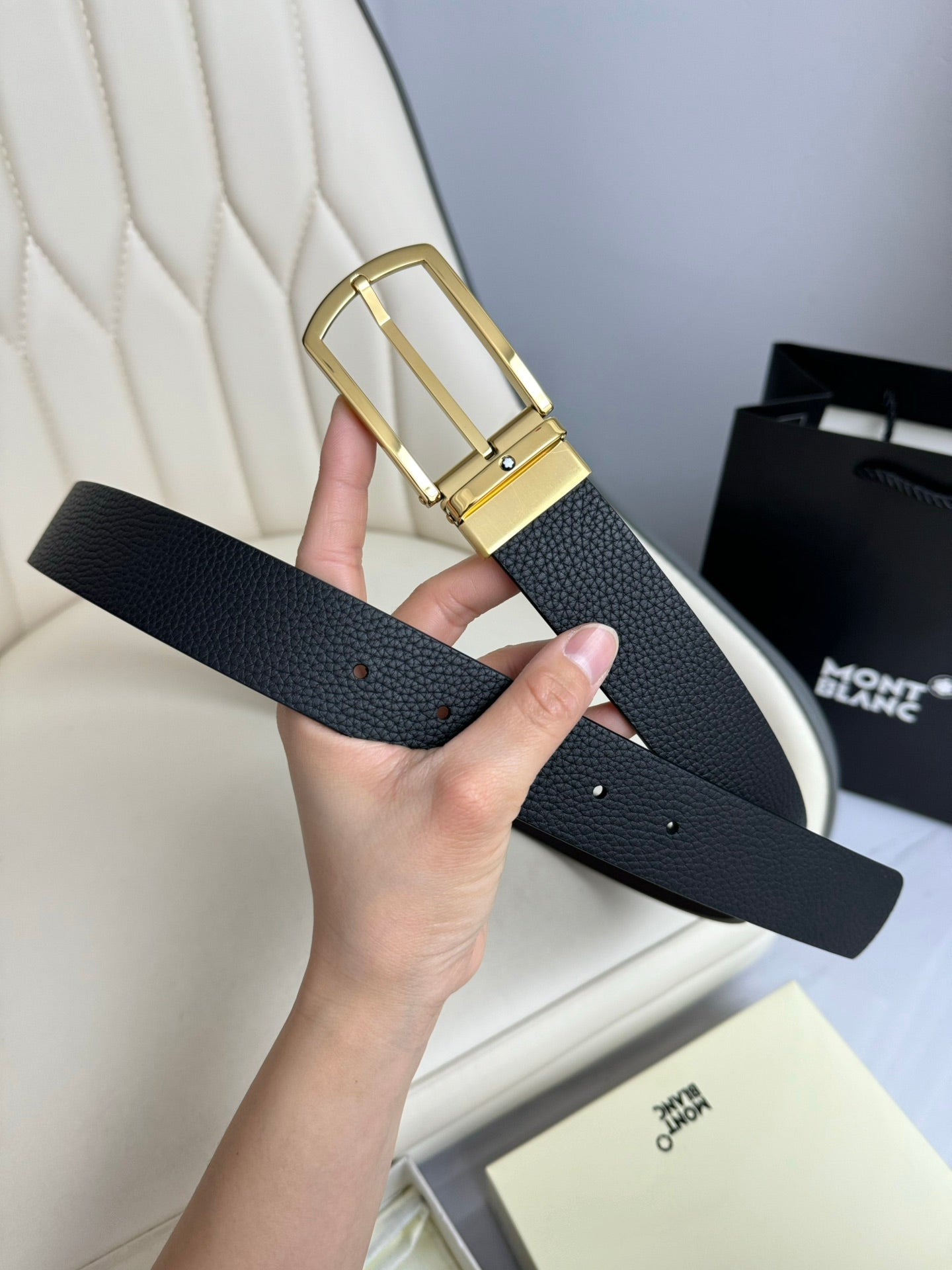 155RA238PDE Stylish  High quality belt With full package