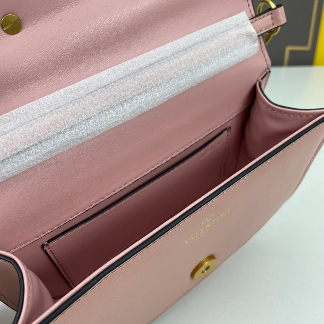 1WVL114BDE Stylish leather bag