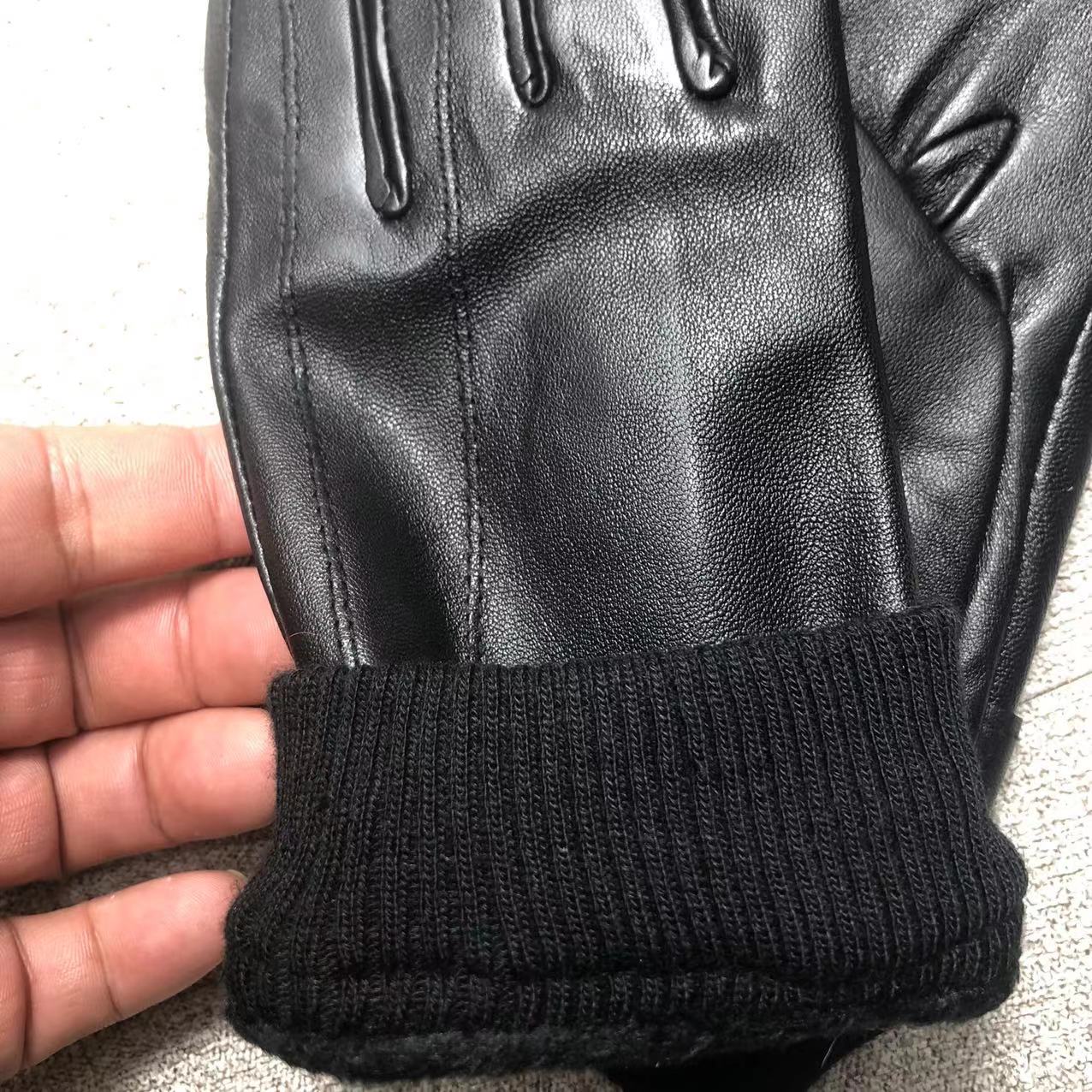 24H84SDE Stylish gloves