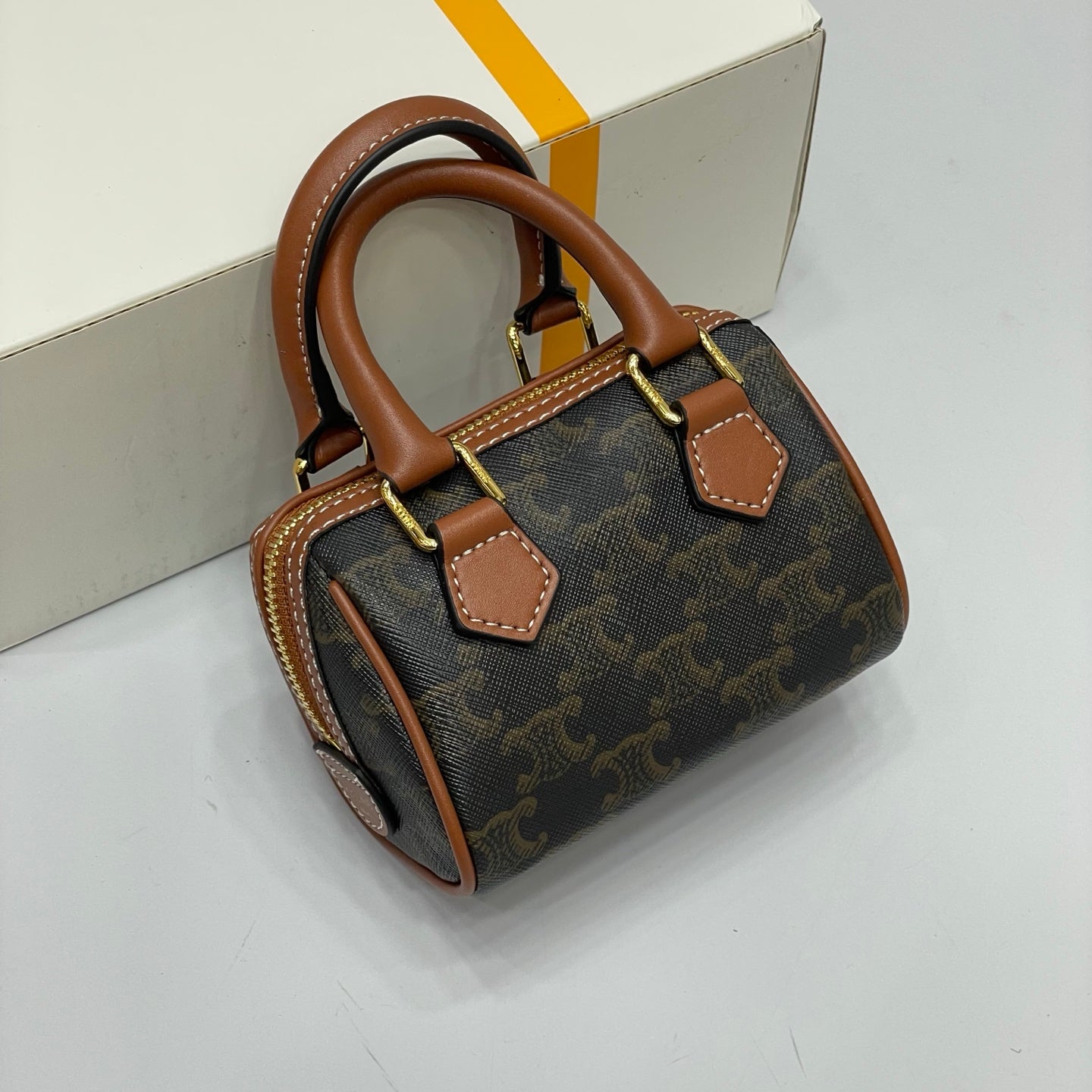 155NN27BDE Stylish leather bag