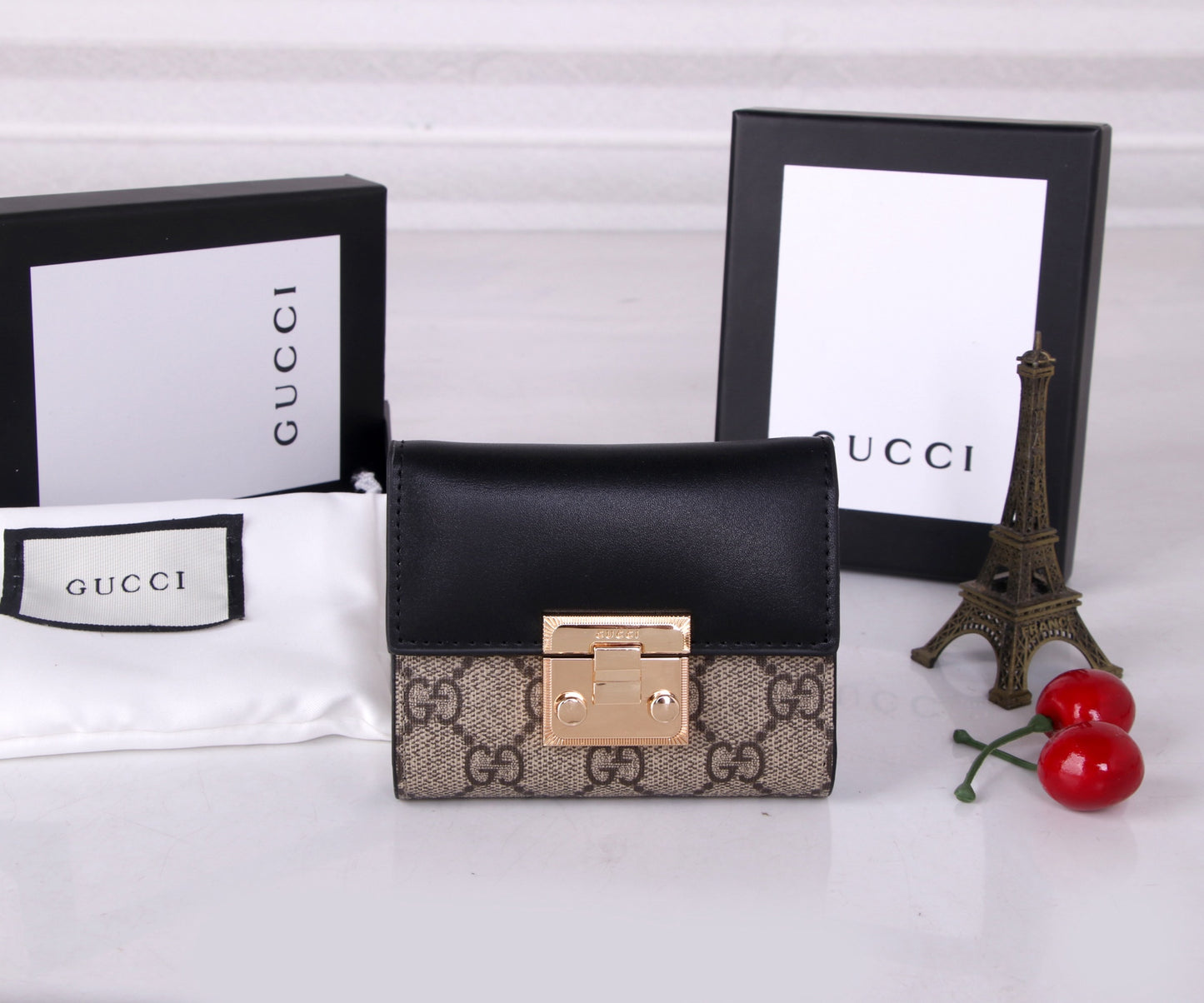 1WB57BDE Stylish leather bag