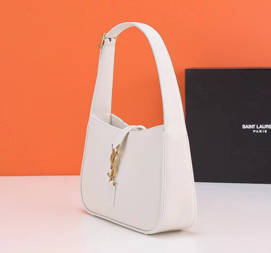 4XSL29BDE Stylish leather bag 