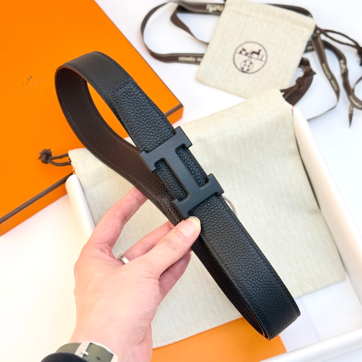 155RH234PDE Stylish  High quality belt With full package