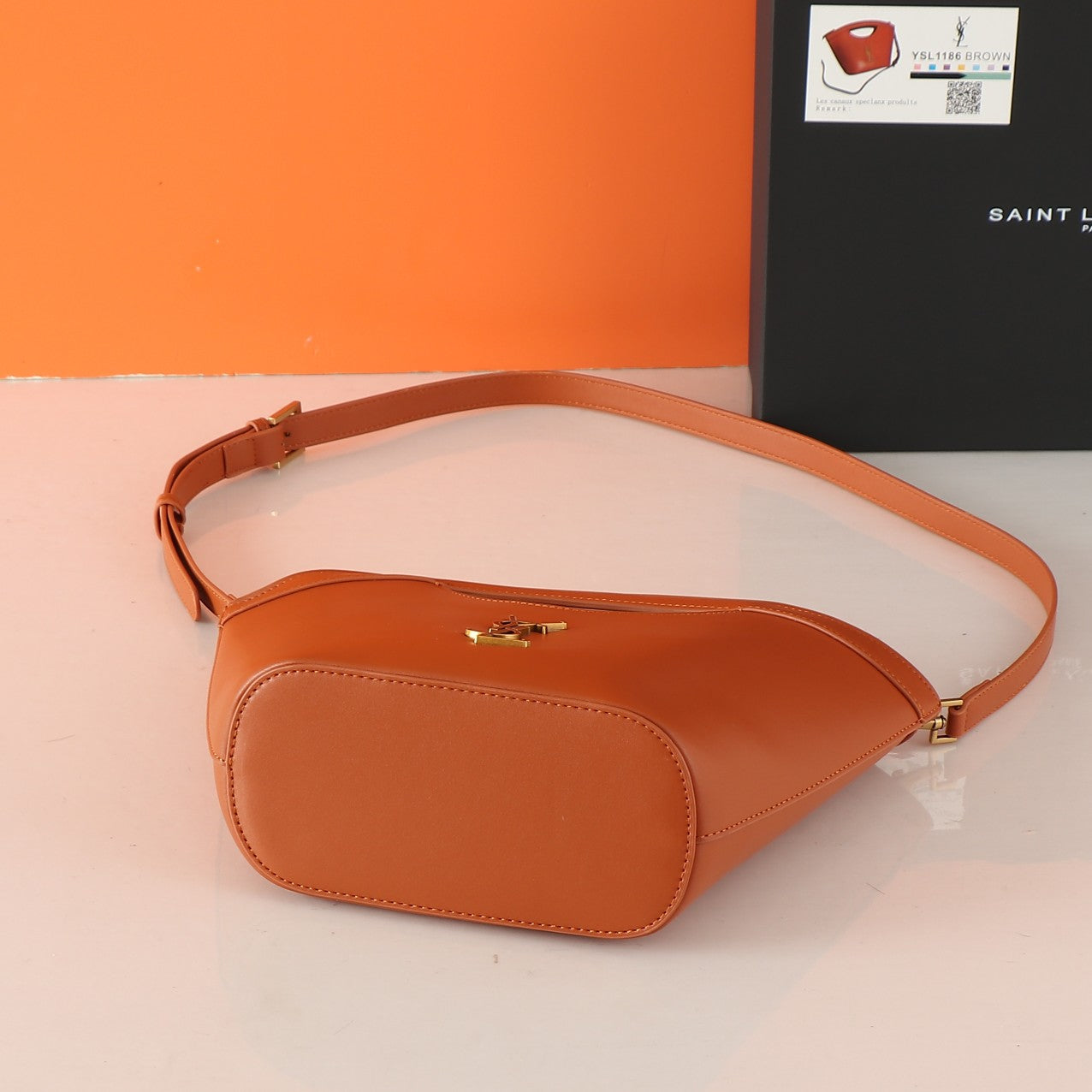 1XSL75BDE Stylish leather bag