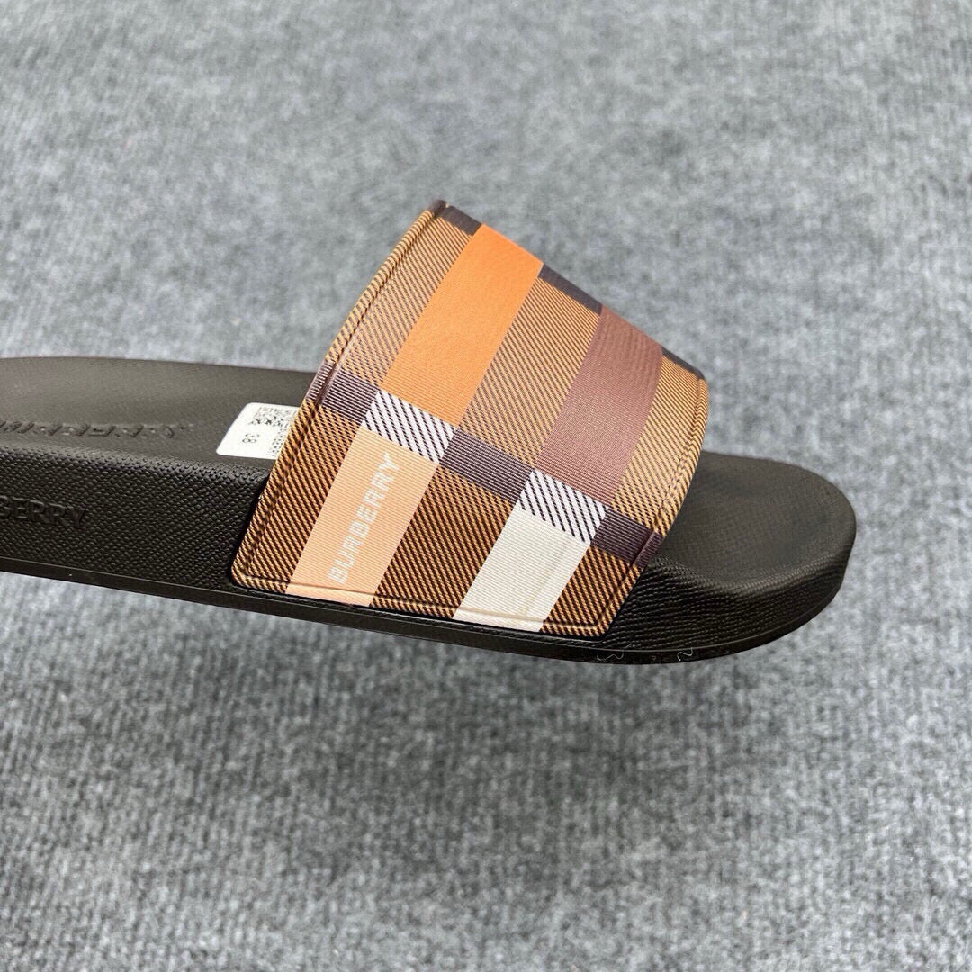 535ZR252ZDE Stylish Slippers