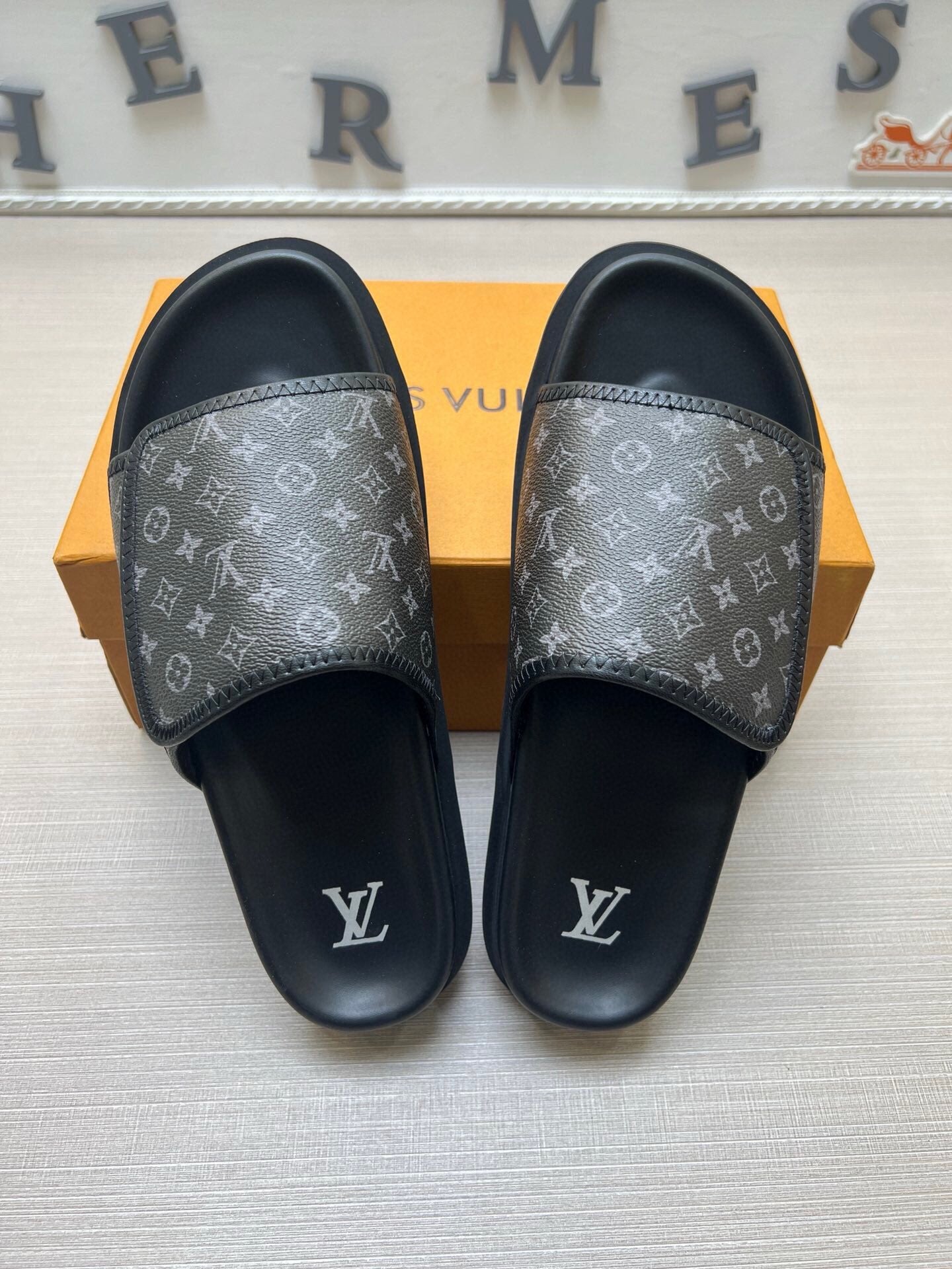 5WE246ZDE Stylish Slippers