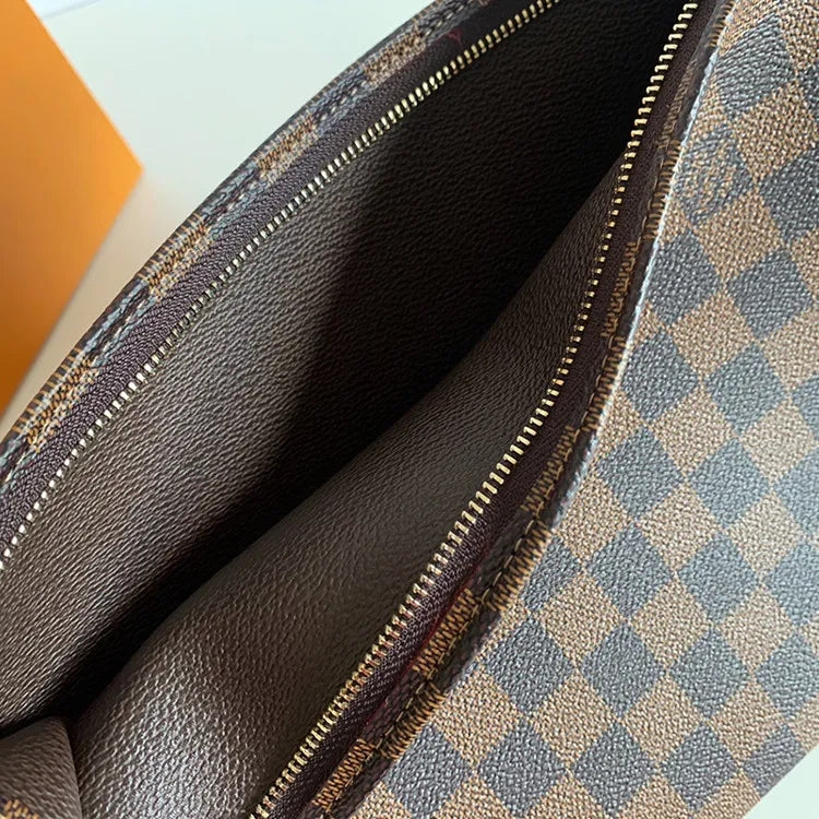 1XE392BDE Stylish leather bag