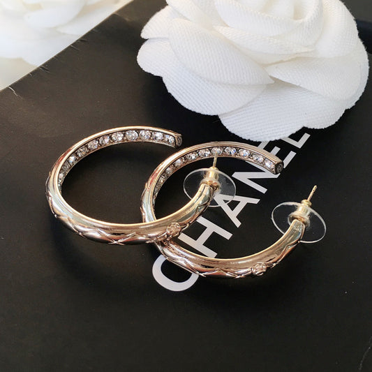 14C29EDE Stylish Earrings