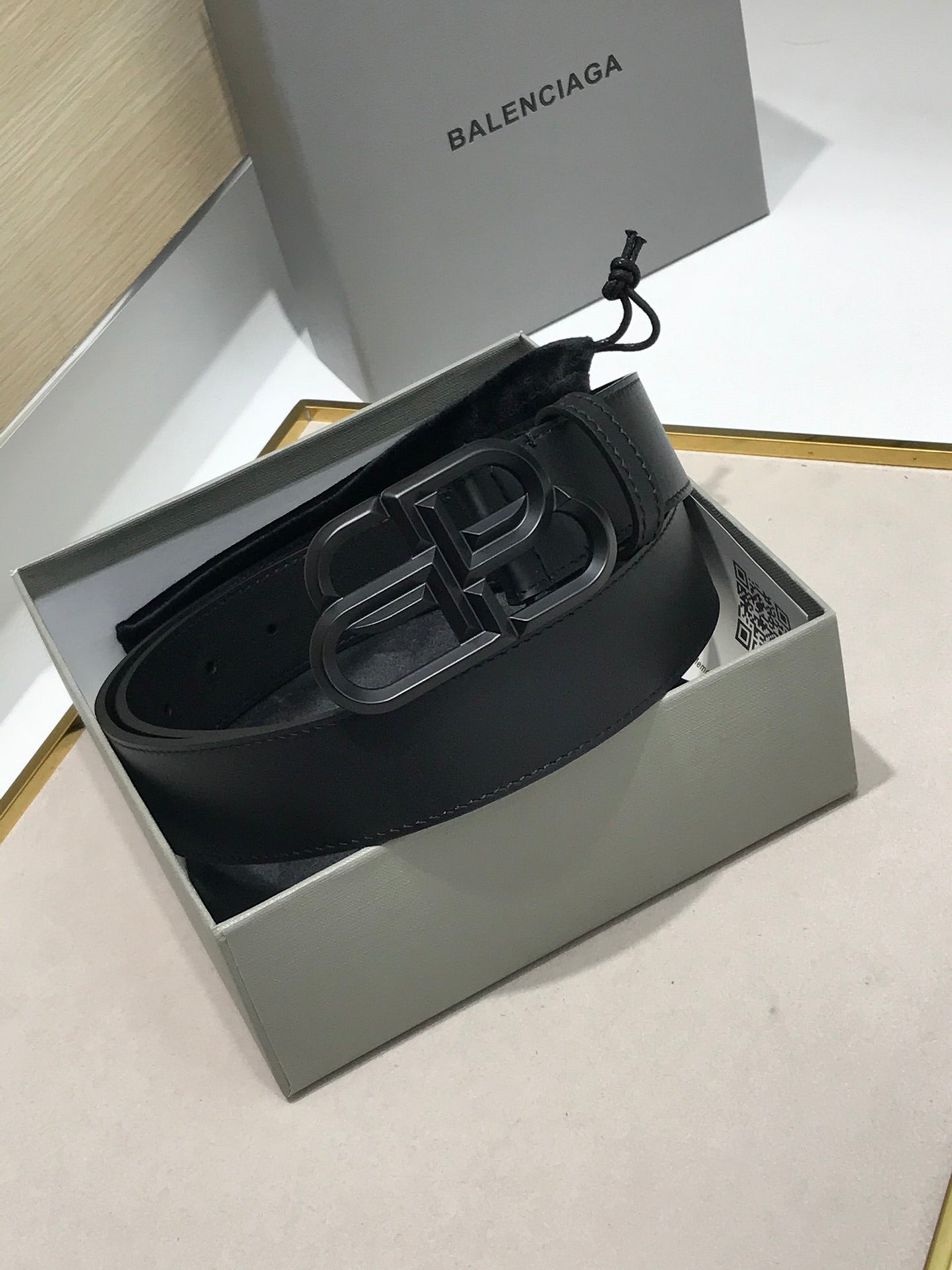 255RJ3PDE Stylish  High quality belt With full package